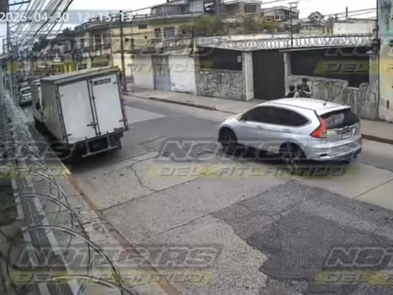 VIDEO. Motoladrones disparan al aire para intimidar a sus víctimas en zona 2