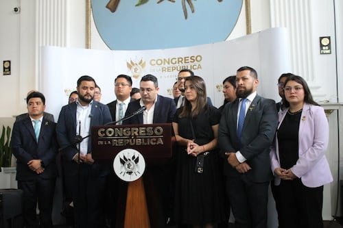 Oficialismo solicita investigación contra Sandra Torres por presuntas anomalías