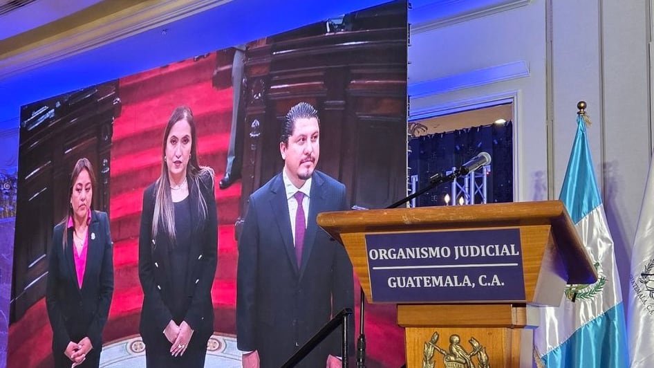 Acto Solemne de Toma de Posesión de la Magistrada Claudia Lucrecia Paredes Castañeda, Presidente del Organismo Judicial y de la Corte Suprema de Justicia Periodo 2025 - 2026.