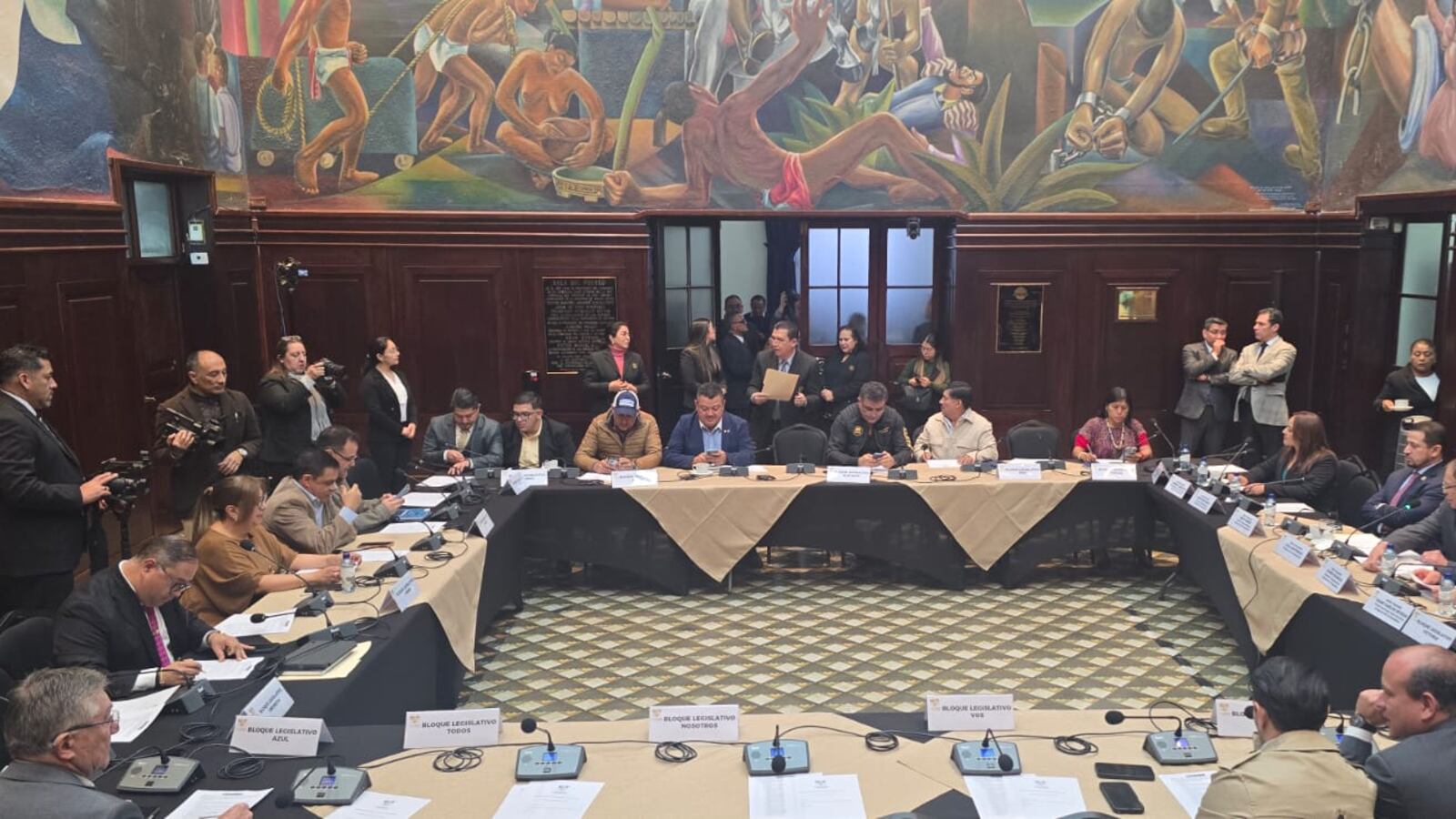 Instancia de Jefes de Bloque en el Congreso.