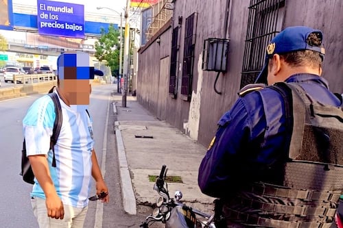 Asaltantes dejan tirada motocicleta tras intento de robo en la Roosevelt