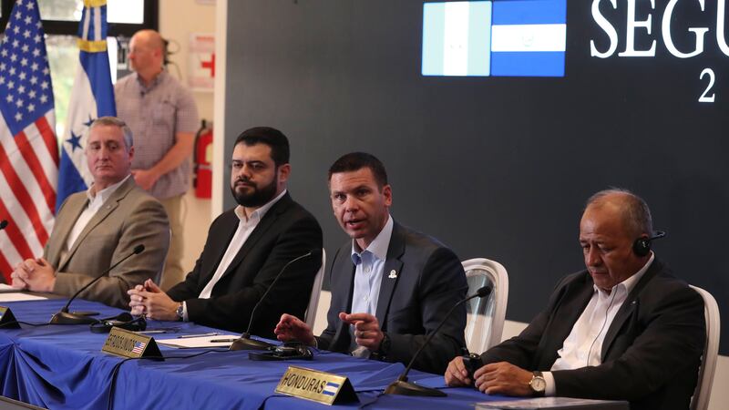 Funcionario de EE. UU. celebra reducción de migración centroamericana