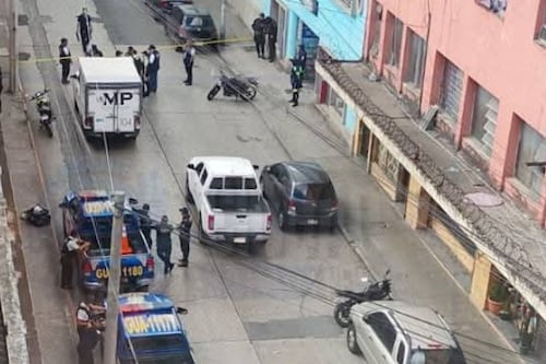 Hombre repele asalto y pandillero que usaba arma de juguete muere en zona 1