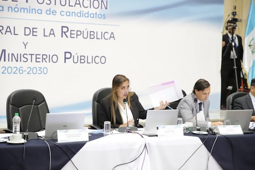 Comisión de Postulación descansa antes de entrevistar a Consuelo Porras