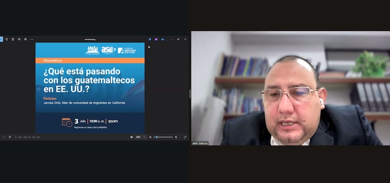 El experto en temas migratorios, Jahir Dabroy de Asíes, dirige el espacio "Migradiálogos".