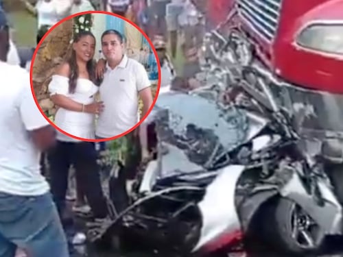 VIDEO. Niño se baja a orinar a la orilla de la carretera y un tráiler embiste el vehículo en el que viajaba