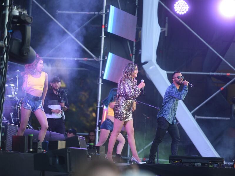 Hancer y Gaby Luna se roban el show previo a las Luces Campero