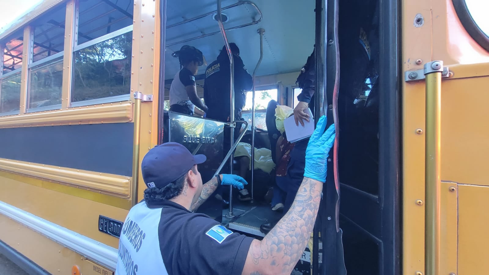 Ataque armado se produjo en el interior de un bus. Foto: Cortesía