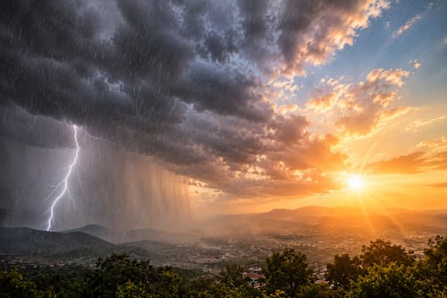 Calor en el día y lluvias severas de noche: así el clima en Guatemala para este jueves