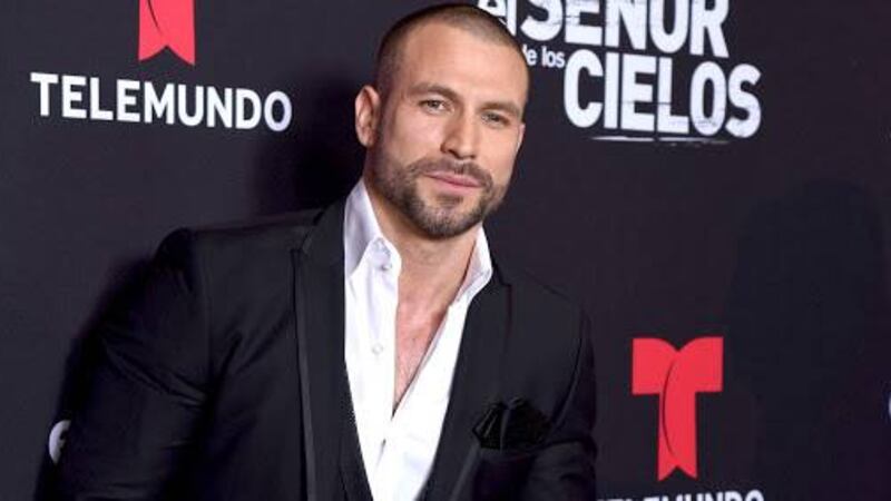 Rafael Amaya reaparece como "El Señor de los Cielos" y conmociona a fans