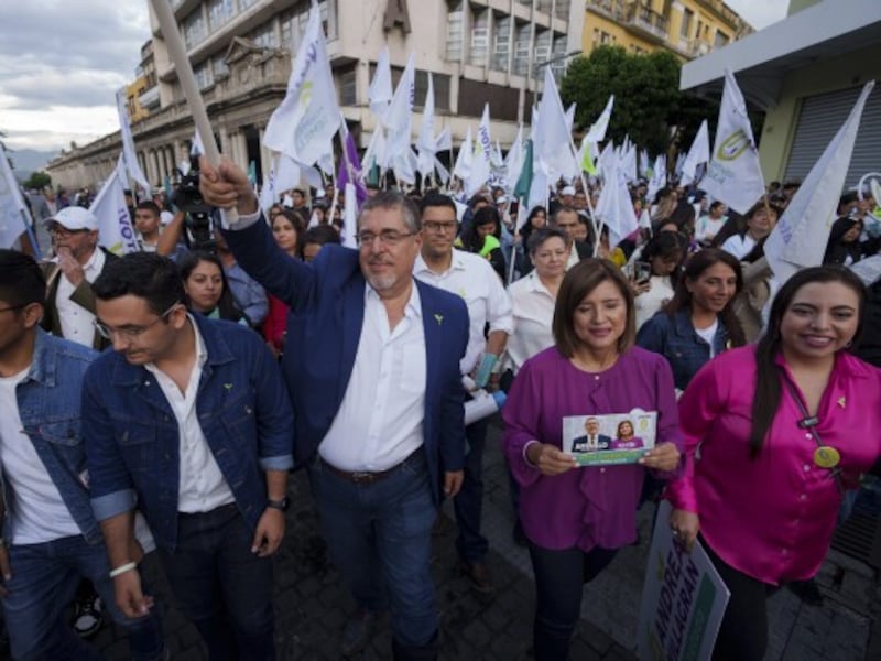 TSE publica cancelación del partido Movimiento Semilla que llevó a la presidencia a Bernardo Arévalo