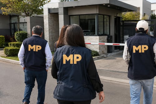 Vecinos alertan por falsos allanamientos y robos en condominios de San Cristóbal