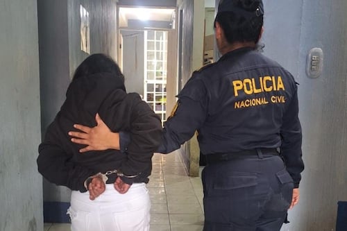 Niñera es detenida por gastar más de Q70 mil con la tarjeta de su empleadora