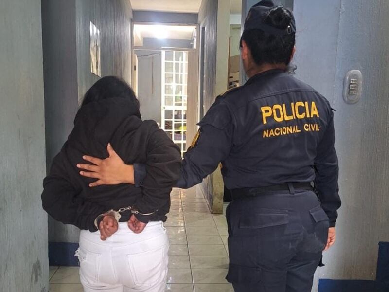 Niñera es detenida por gastar más de Q70 mil con la tarjeta de su empleadora