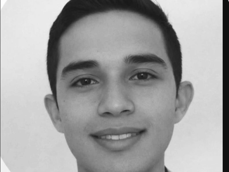 Jonas Carranza, trabajador de call center, murió tras caída de una rama en zona 16