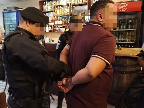 Detenido por vender bebidas alcohólicas a un menor de edad