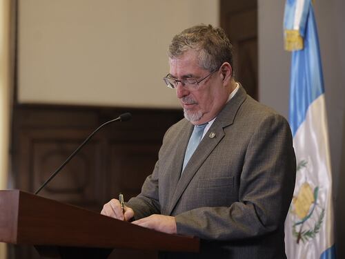 Guatemala y EE. UU. refuerzan colaboración militar contra el narcotráfico