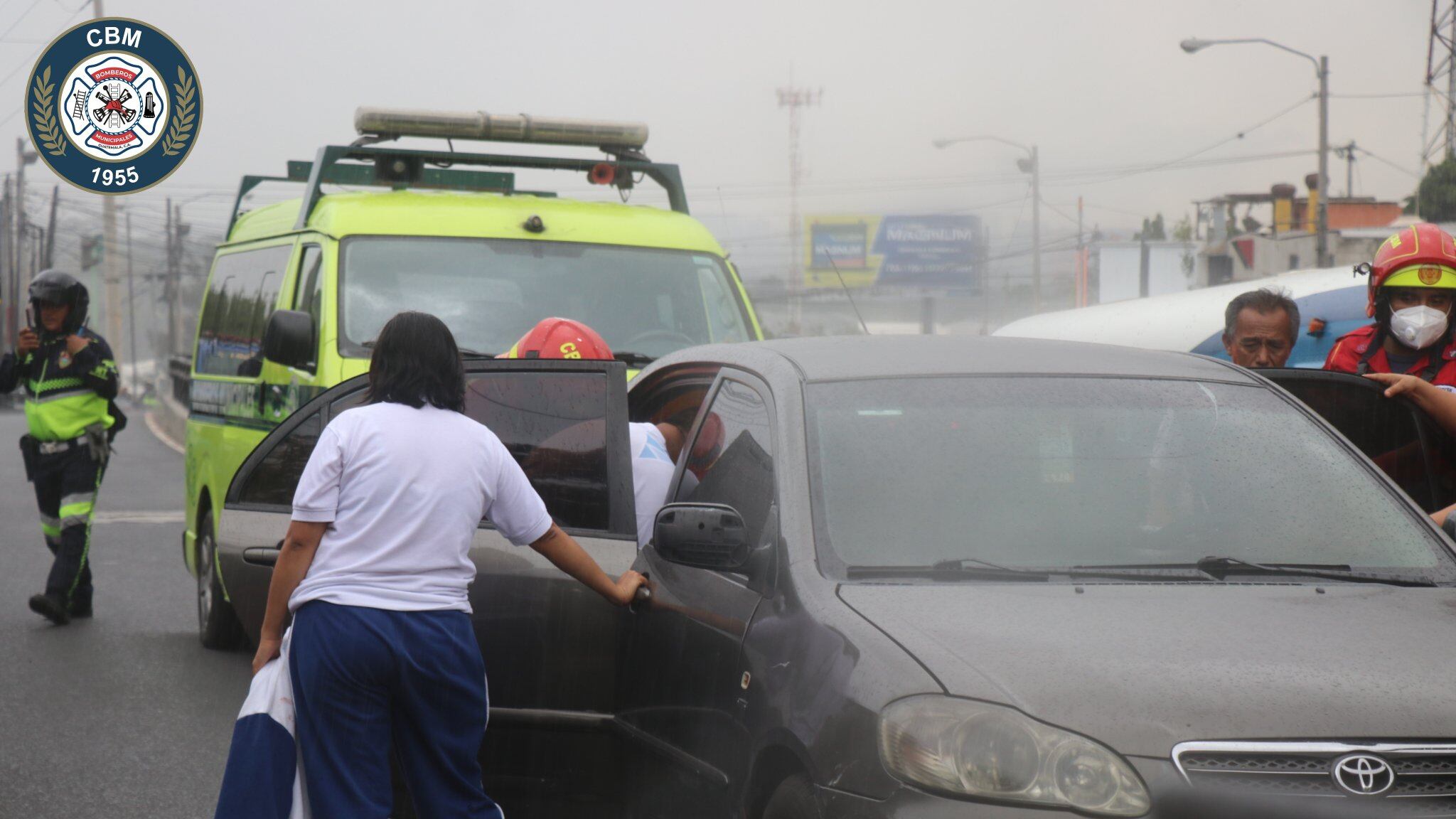 La menor falleció en el lugar del ataque armado. Foto Bomberos Municipales