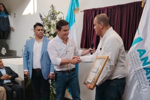 Después de 65 años el Presidente de ANAM Sebastián Siero, inauguró las primeras oficinas de ANAM, denominada “La Casa de Los Alcaldes”