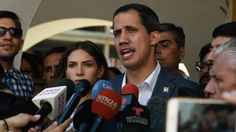 Guaidó advierte: Bloqueo de ayuda humanitaria es un “crimen de lesa humanidad”