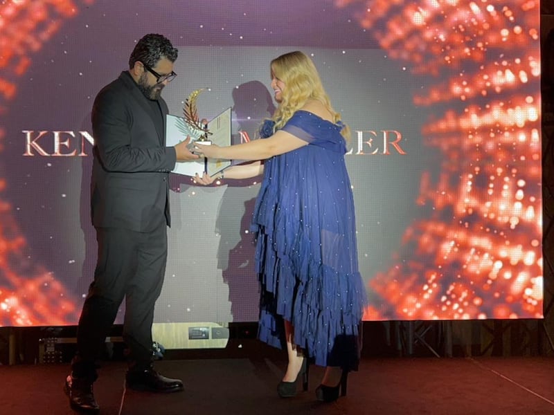 Kenneth Müller, cineasta guatemalteco, recibe el “Filmmaker Life Globe Award” en Milán