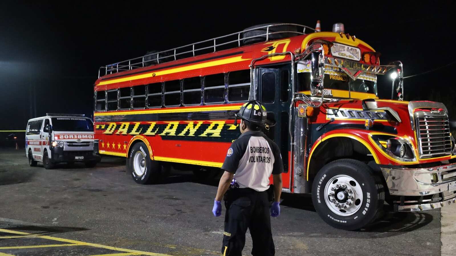 Las autoridades han iniciado las investigaciones para esclarecer los detalles del ataque, aunque aún no se conocen los motivos detrás del incidente.