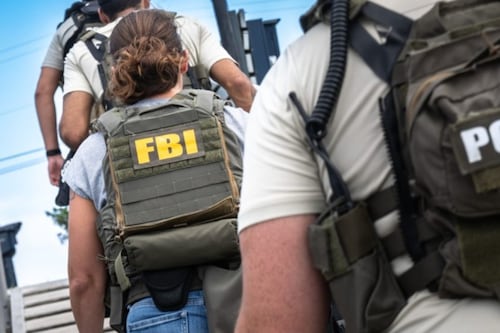 Por falta de apoyo de Consuelo Porras, el FBI abandonó Guatemala