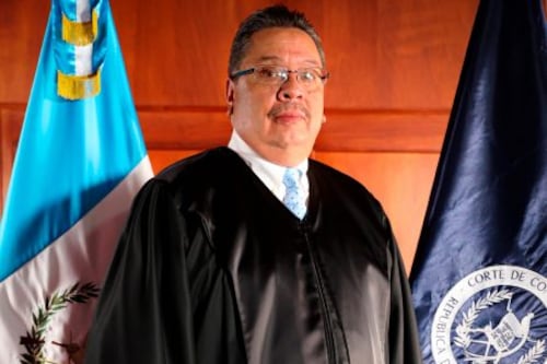 Congreso reelige a Luis Rosales como magistrado suplente para la CC