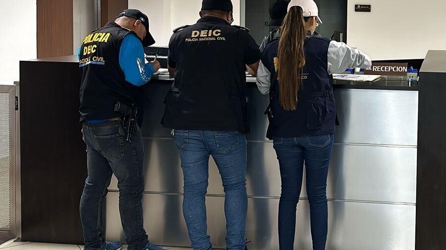 El 12 de septiembre el MP y la PNC realizaron varios allanamientos por el caso B-410. Foto MP