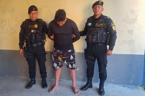 Hombre capturado por tocar indebidamente a una madre y su hija en Izabal