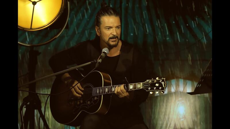 Ricardo Arjona revela por qué no ha hecho reguetón, habla sobre sus excentricidades y más en Rolling Stone