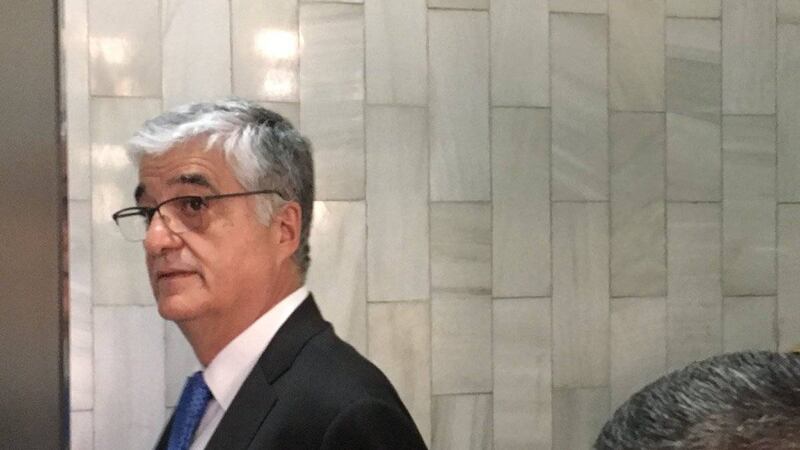 Exministro Vielmann paga fianza para recuperar su libertad