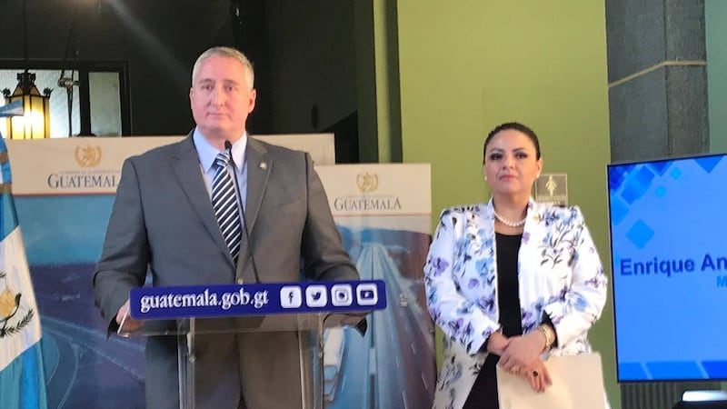 Jovel y Degenhart niegan presiones para firmar acuerdo migratorio con EE. UU.