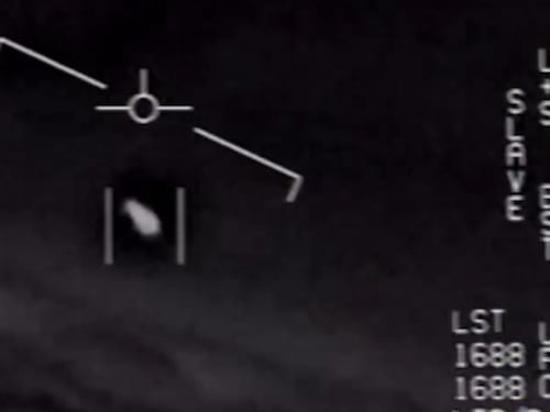 El Pentágono libera nuevos videos de ovnis: objetos esféricos entre las nubes sorprenden al mundo