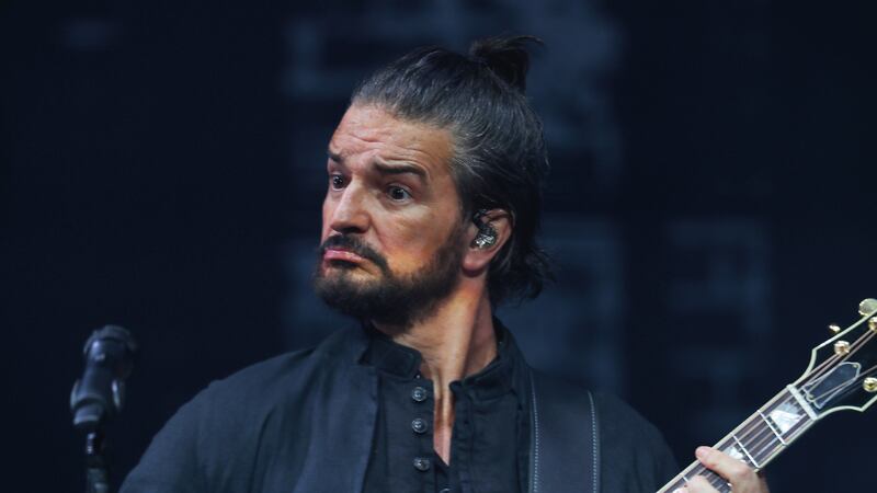 Viralizan video infraganti de Ricardo Arjona en la Antigua Guatemala