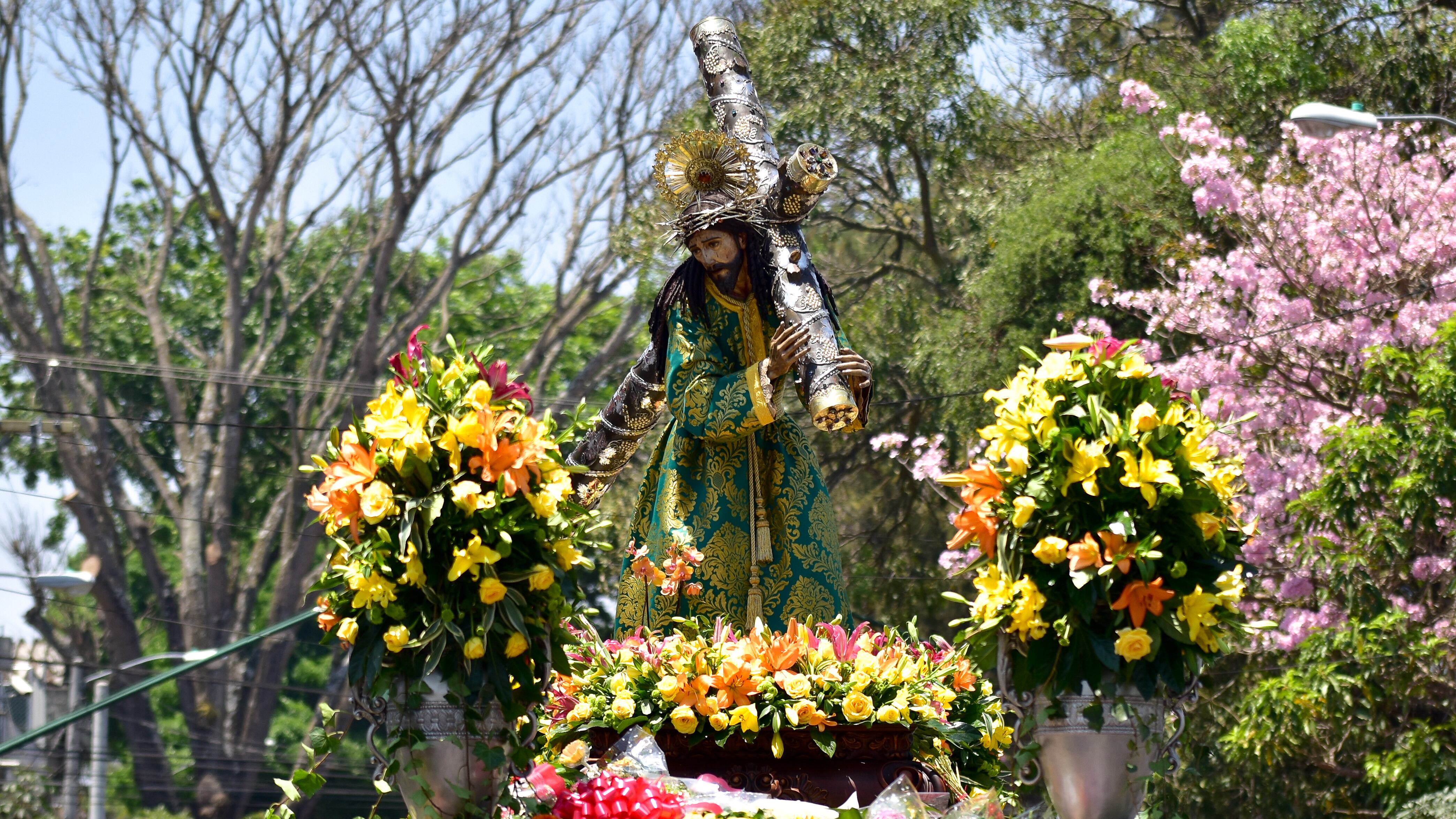 ¡Impresionante! Patrón Jurado de la Merced recorre el Centro Histórico