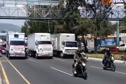 Caravana en el Periférico y bloqueos en rutas del país afectan la movilidad