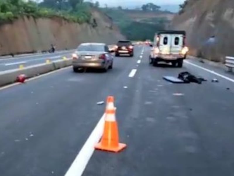 Cierran libramiento de Chimaltenango por accidente de tránsito