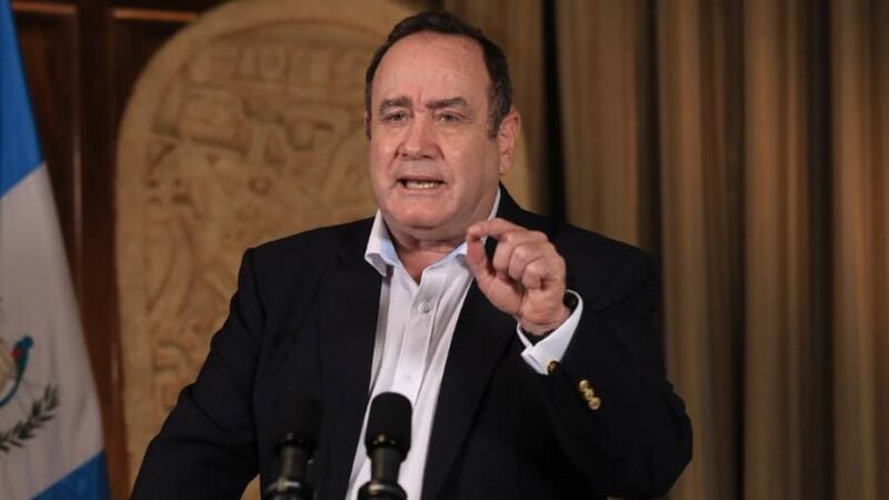 Giammattei considera que EE. UU. no ha sido un aliado en la lucha contra el Covid-19