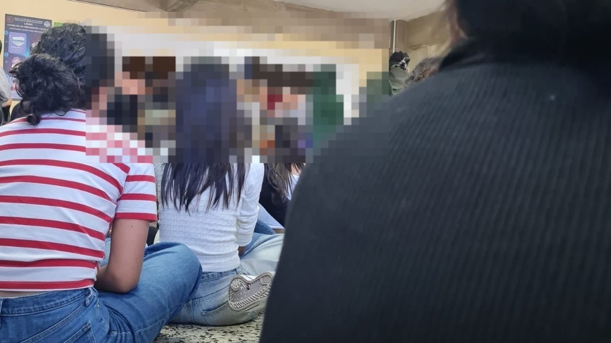 Según la denuncia, encapuchados irrumpieron las clases. Foto: RRSS