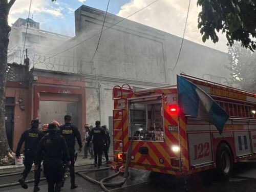Disturbio en centro de rehabilitación termina con incendio y un herido en zona 1