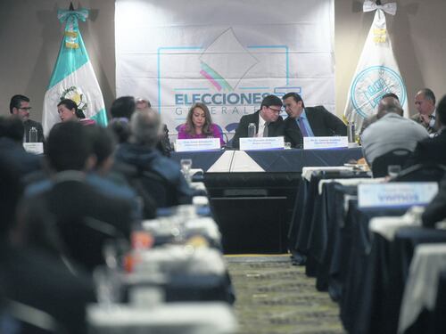 Gabriel Aguilera resalta solvencia y experiencia ante posible reelección en el TSE