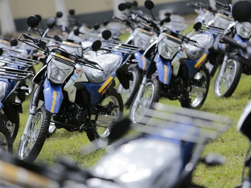 Embajada de Japón dona 200 motocicletas para la PNC