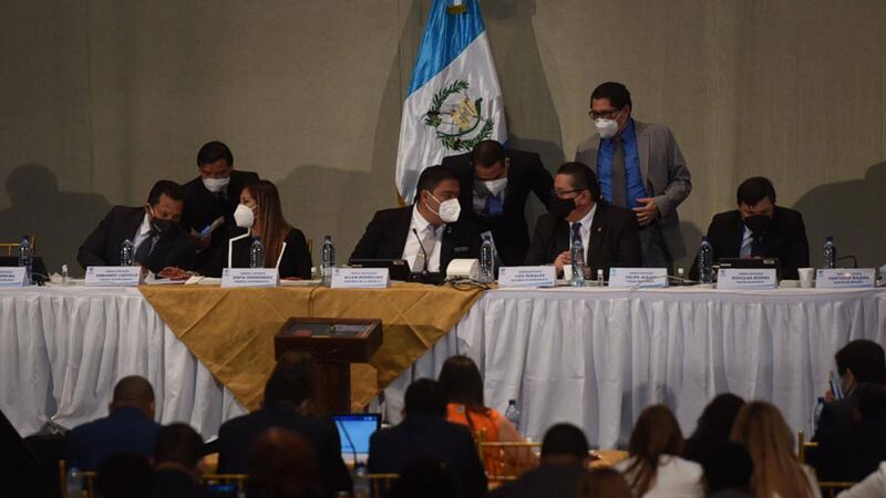 Se archiva el presupuesto 2021; analistas cuestionan argumentos