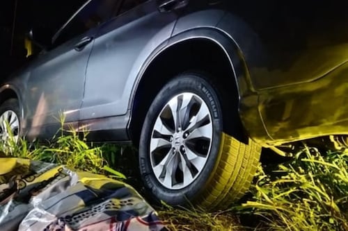 Accidente simultáneo por asfalto resbaloso deja un fallecido en Suchitepéquez