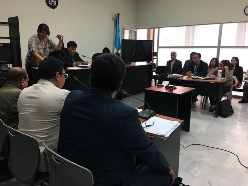 Suman nuevos delitos a exempleadas del MP por supuesta compra anómala de edificio