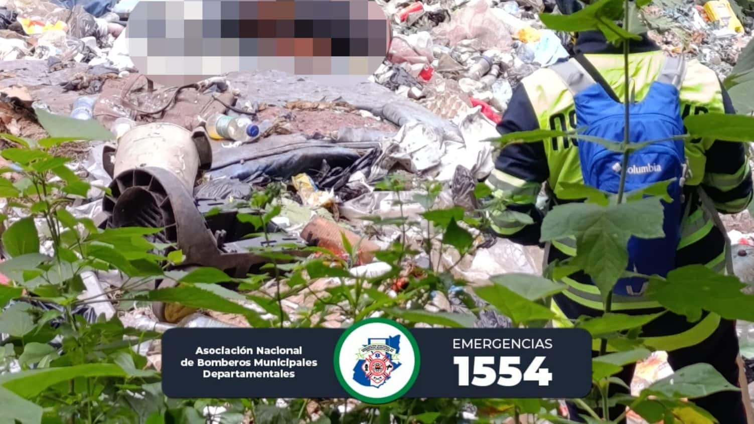 Elementos de ASONBOMDGT
de la Estación No. 03 del referido municipio se hicieron presentes al lugar. Foto: ASONBOMD