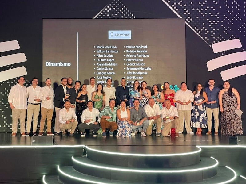 Bam reconoce a más de 100 colaboradores en Cancún, México