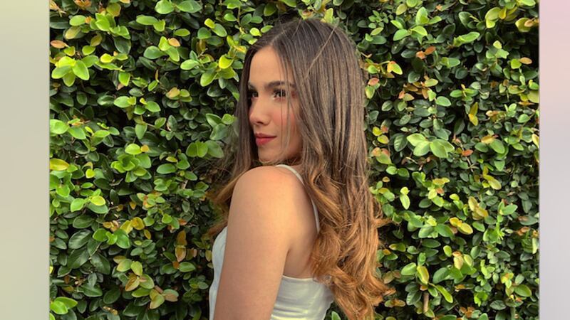 ¿Abuso de Photoshop? El “raro” rosto de la presentadora guatemalteca, Kati Zaragoza