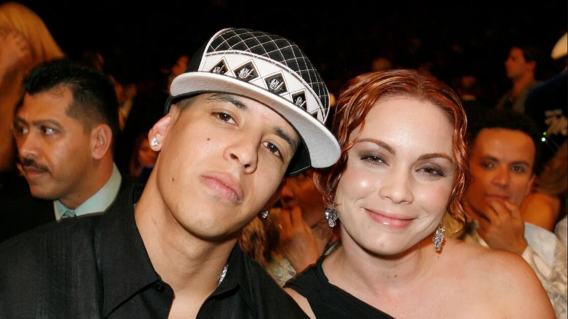 Los curiosos mensajes de Mireddys González tras demanda de su exesposo